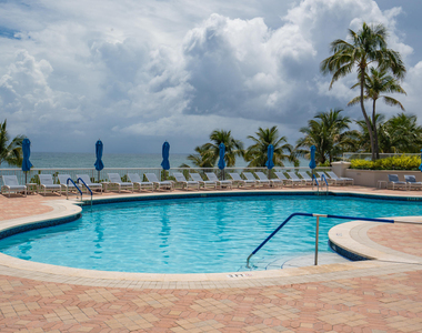 3200 N Ocean Boulevard - Photo Thumbnail 15