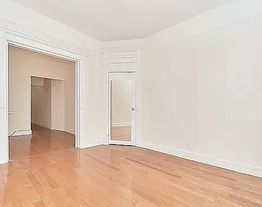 852 Amsterdam Avenue - Photo Thumbnail 4