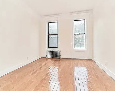 852 Amsterdam Avenue - Photo Thumbnail 3