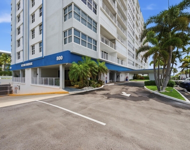 800 Se 20th Avenue - Photo Thumbnail 20