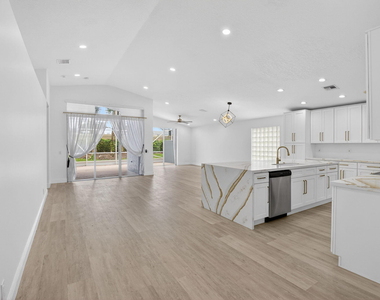 11728 Dove Hollow Avenue - Photo Thumbnail 37