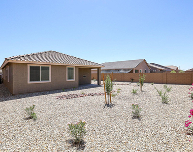 16554 W Questa Drive - Photo Thumbnail 37