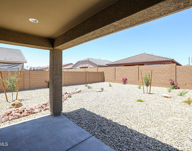 16554 W Questa Drive - Photo Thumbnail 34