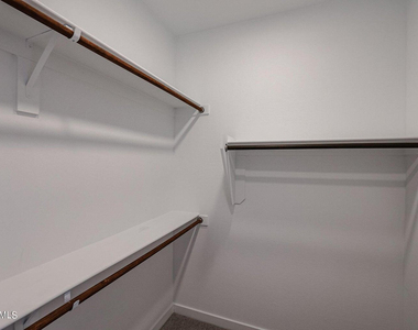 16554 W Questa Drive - Photo Thumbnail 31