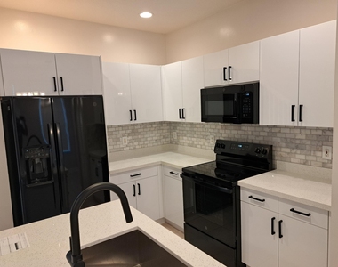 12349 Nw 53rd Street - Photo Thumbnail 8