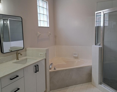12349 Nw 53rd Street - Photo Thumbnail 17