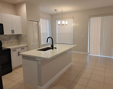 12349 Nw 53rd Street - Photo Thumbnail 11