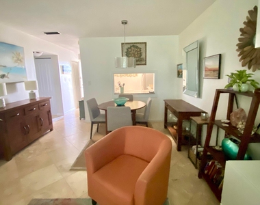 2566 S Garden Dr S - Photo Thumbnail 6