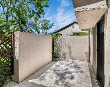 21922 Cypress Drive - Photo Thumbnail 5