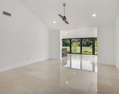 21922 Cypress Drive - Photo Thumbnail 8