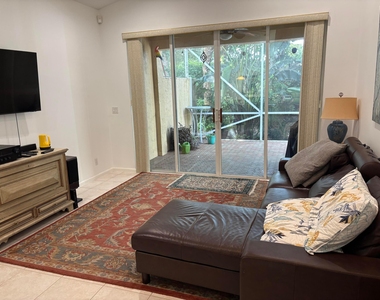 15426 Fiorenza Circle - Photo Thumbnail 7