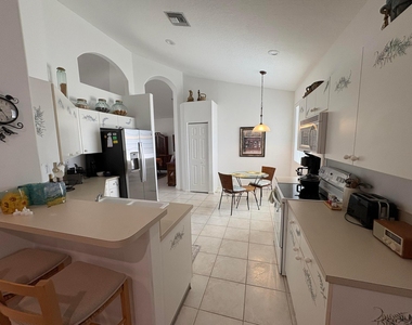 15426 Fiorenza Circle - Photo Thumbnail 5