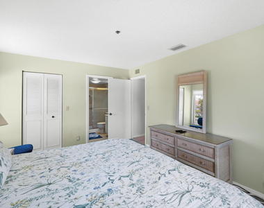 4436 Ne Ocean Boulevard - Photo Thumbnail 14