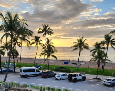 2080 E Hillsboro Boulevard - Photo Thumbnail 1