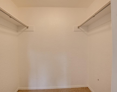 331743 E 1020 Road - Photo Thumbnail 15