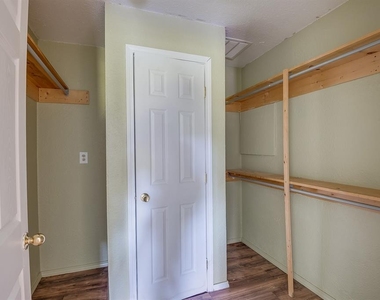 331743 E 1020 Road - Photo Thumbnail 25