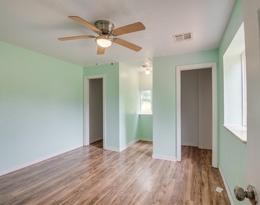 331743 E 1020 Road - Photo Thumbnail 10