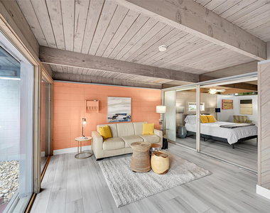 234 Pine Avenue - Photo Thumbnail 17