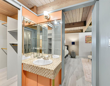 234 Pine Avenue - Photo Thumbnail 11