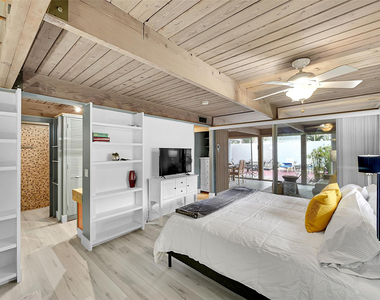 234 Pine Avenue - Photo Thumbnail 13