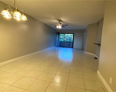 2967 Riverside Drive - Photo Thumbnail 4