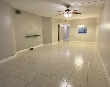 2967 Riverside Drive - Photo Thumbnail 5