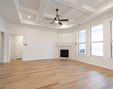13001 Ne 9th Street - Photo Thumbnail 2