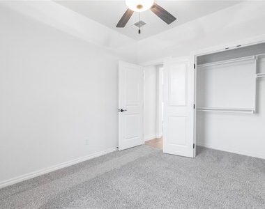 13001 Ne 9th Street - Photo Thumbnail 15