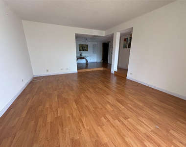 3670 Inverrary Drive - Photo Thumbnail 13