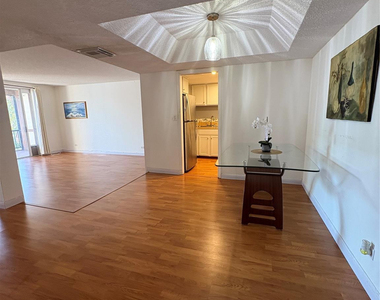 3670 Inverrary Drive - Photo Thumbnail 11
