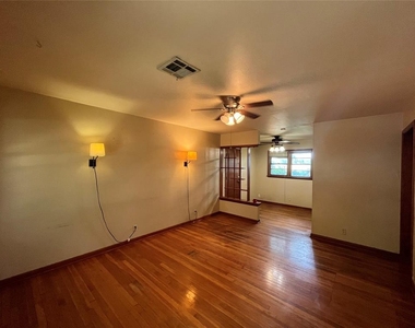 511 Fleetwood Drive - Photo Thumbnail 28