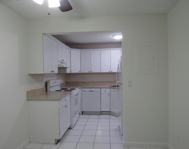 2110 Se Edler Drive - Photo Thumbnail 6
