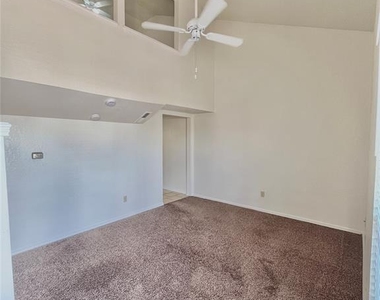 1901 Lindsey Street - Photo Thumbnail 4