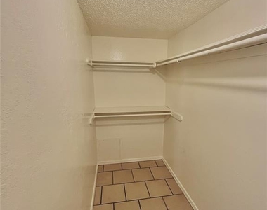 1901 Lindsey Street - Photo Thumbnail 29