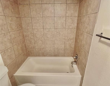 1901 Lindsey Street - Photo Thumbnail 15