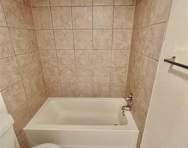 1901 Lindsey Street - Photo Thumbnail 32