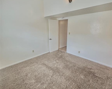 1901 Lindsey Street - Photo Thumbnail 27