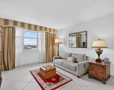 2121 N Ocean Boulevard - Photo Thumbnail 11