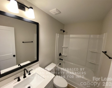 846 S 4th Street - Photo Thumbnail 8