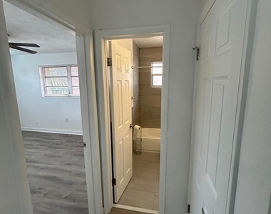 7624 Pembroke Road - Photo Thumbnail 5