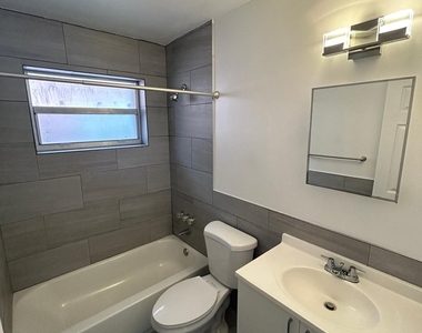 7624 Pembroke Road - Photo Thumbnail 8
