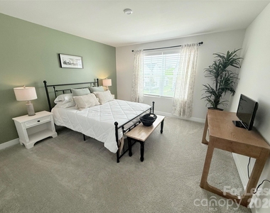 130 Stella Lane - Photo Thumbnail 16
