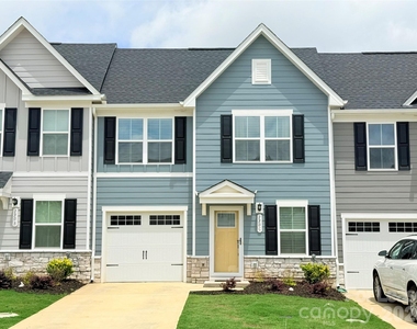 130 Stella Lane - Photo Thumbnail 1