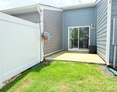 130 Stella Lane - Photo Thumbnail 22