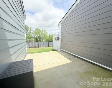 130 Stella Lane - Photo Thumbnail 23