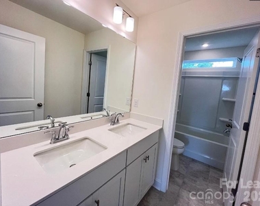 1503 Cedar Tree Drive - Photo Thumbnail 16