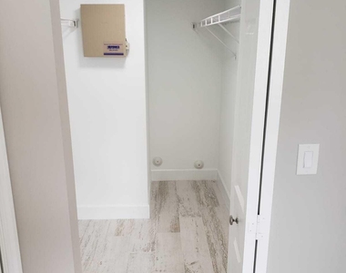 3512 Briar Bay Boulevard - Photo Thumbnail 7