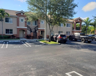 3512 Briar Bay Boulevard - Photo Thumbnail 16