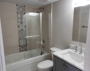 3512 Briar Bay Boulevard - Photo Thumbnail 9