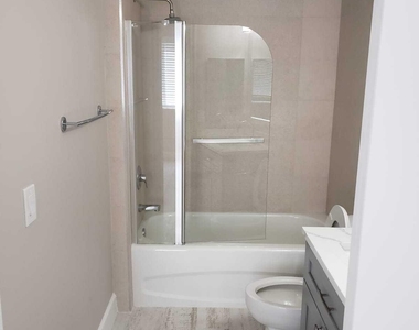 3512 Briar Bay Boulevard - Photo Thumbnail 11